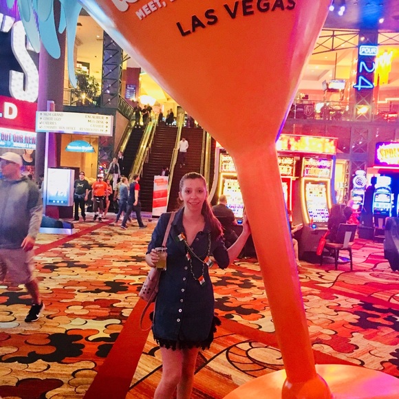 Meet your Posher, Rebecca - Picture 6 of 7